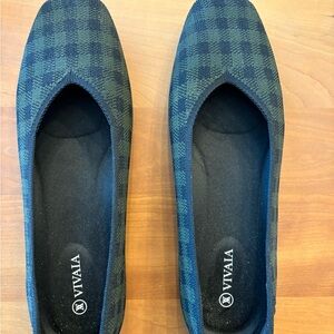 Vivaia Slip-On Flat, Green/Black Plaid, Size EU 41, Never Worn